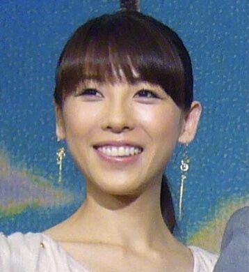 矢沢心、子どもを肩に乗せてスクワット「これはキツい」「さすが格闘家の奥さん」(スポーツ報知)