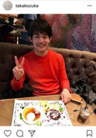 小塚崇彦氏、３０歳誕生祝いを報告　別居報道の妻・大島由香里アナの姿なし（スポーツ報知）
