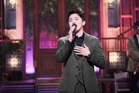 俳優チョ・ジョンソク、「SNLコリア」登場…神がかりの活躍(WoW!Korea)