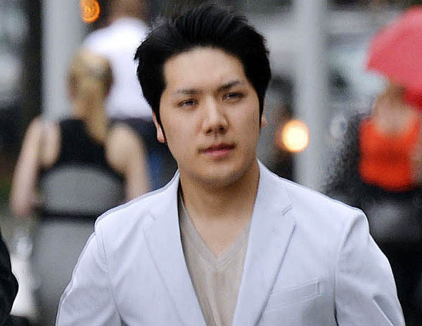 フジテレビが報じた小室圭さん“ちょんまげ”スクープ撮を憂う（成城大学教授・森暢平）(日刊ゲンダイDIGITAL)