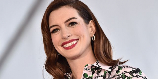 誘惑に負けた人も…人気セレブたちの「ヴィーガン生活」をやめた理由(コスモポリタン)