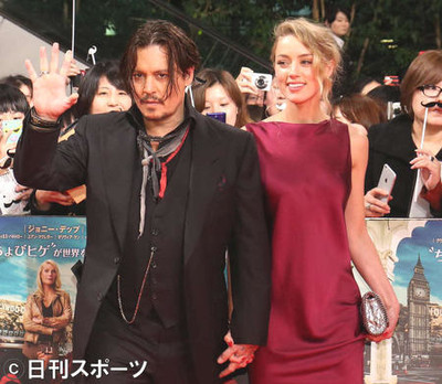 Ｊ・デップ訴訟に元妻ハード反論「ＤＶ告発続ける」（日刊スポーツ）