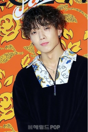 【公式】BOBBY(iKON)、第1子となる「男の子誕生」(WoW!Korea)