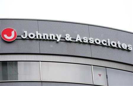 お相手は一般人女性ばかり…嵐“地味婚”の理由 既婚者4人の妻全員が女優、V6はレアケース?(夕刊フジ)