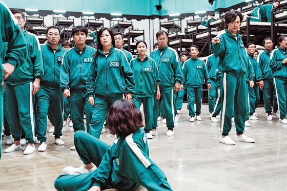 『イカゲーム』、ネットフリックスがサービスされる８３カ国で１位を記録(中央日報日本語版)