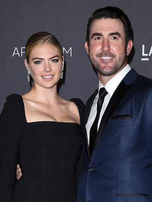 『スポーツ・イラストレイテッド』の水着モデル、ケイト・アプトンが結婚！（ELLE ONLINE）