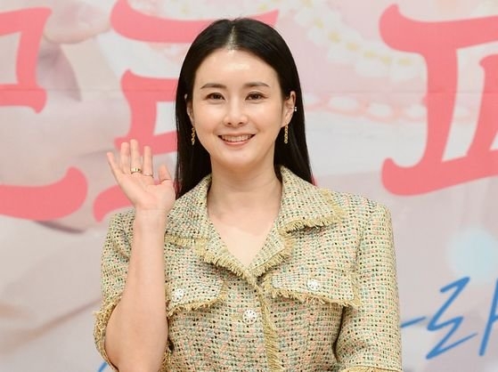女優チェ・ジョンユン、財閥2世と10年で離縁「離婚手続き進めている」(中央日報日本語版)