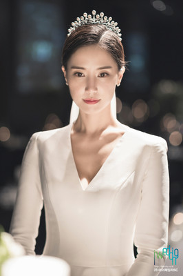 (朝鮮日報日本語版) コン・ヒョンジュ、結婚式写真公開「優雅なウエディングドレス姿」（朝鮮日報日本語版）
