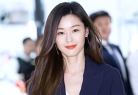 【トピック】女優チョン・ジヒョン、2児の母には見えない奇跡の美貌が話題（WoW!Korea）