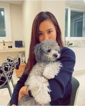 俳優チャン・ドンゴンの妻コ・ソヨン、「きれいな家に引っ越しました」(WoW!Korea)