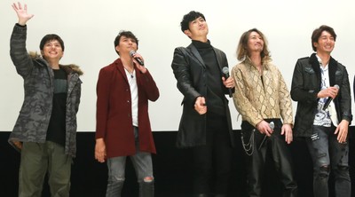 仮面ライダー龍騎キャスト、新作は奇跡的な作品！「ジオウ」スピンオフで集結（シネマトゥデイ）