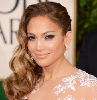 「日焼け止めはマスト！」 新の美魔女 ジェニファー・ロペスの美肌の秘密(ELLE DIGITAL)