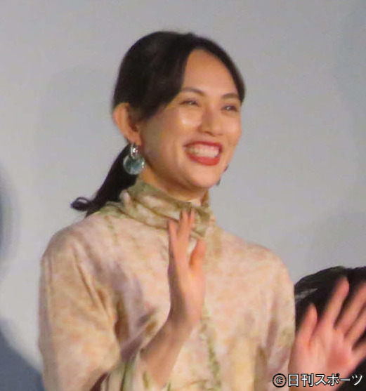 37歳誕生日の臼田あさ美「この頃から20年も…」17歳当時の写真公開(日刊スポーツ)