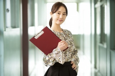 松井玲奈が元カリスマキャバ嬢に『都立水商！～令和～』教師キャスト発表（クランクイン！）