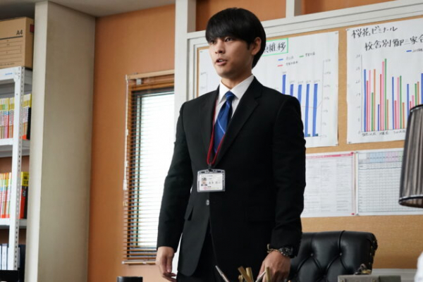 「二月の勝者」“黒木”柳楽優弥の「裏の顔」に反響　「最後にものすごい謎」「黒木先生のギャップがヤバい」(エンタメOVO)