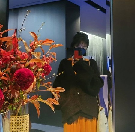 女優ファン・ジョンウム、第二子妊娠中の近況を公開…ゆったりめのファッションで「ハッピーな週末」(WoW!Korea)