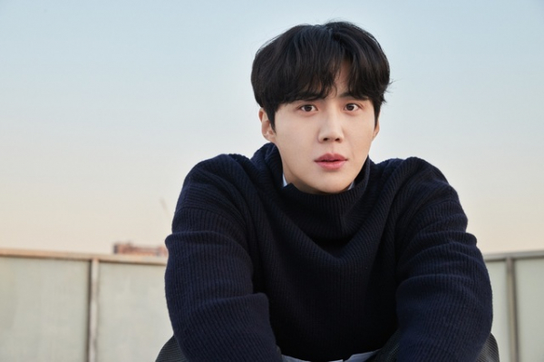 元恋人めぐる疑惑で物議のキム・ソンホ…所属事務所「お話することはない」(朝鮮日報日本語版)