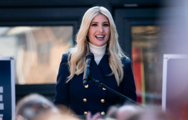 祝40歳！ イヴァンカ・トランプ、美の経歴をプレイバック(25ans（ヴァンサンカン）)