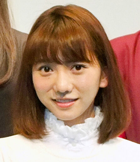 元AKB高城亜樹、段差を踏み外して負傷…痛々しい松葉づえ&ギプス姿を公開「子育て大変すぎる」(スポーツ報知)