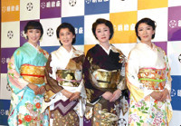 浅野ゆう子、元宝塚トップスターたちから「男前」と称賛（スポーツ報知）