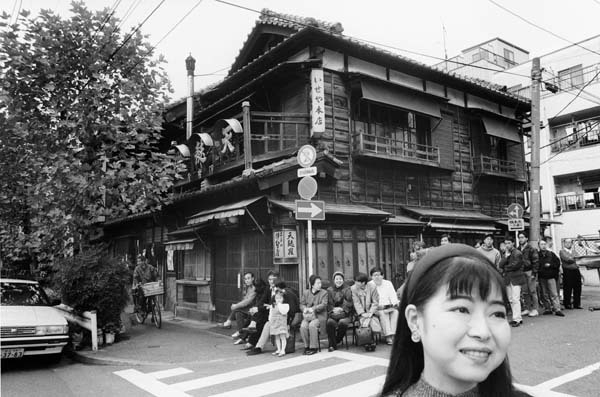 杉浦日向子さんは最後に一緒に飲もうってワインを用意してくれてたのに…【天才アラーキー傘寿を語る】(日刊ゲンダイDIGITAL)