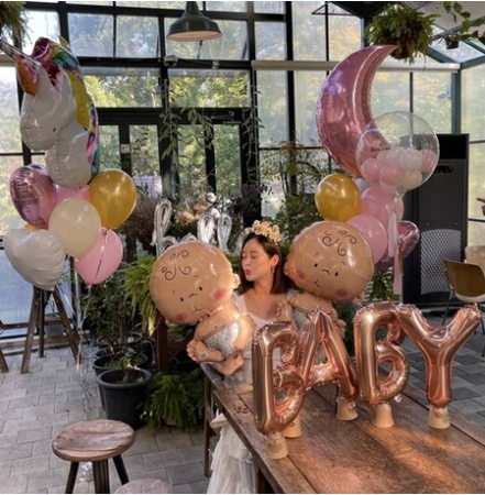 “プレママ”ソン・ユリ（Fin.K.L.）、双子の風船にキス…毎日がお祭りムード(WoW!Korea)