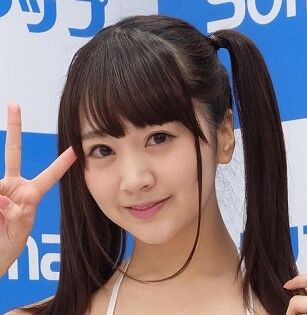 浜田翔子「まんまるです」妊娠9か月のマタニティーフォト&おへその変化を披露(スポーツ報知)