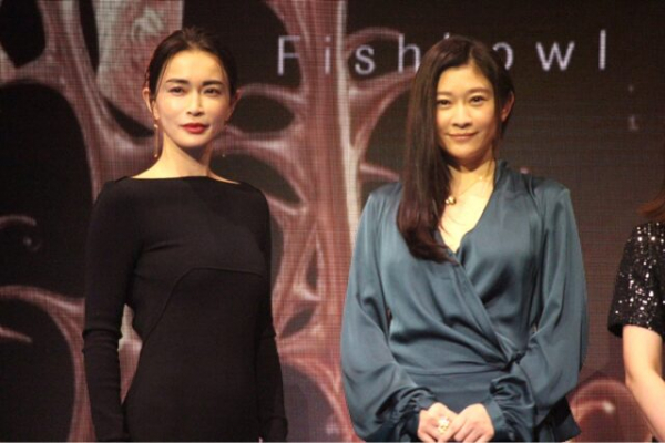 篠原涼子、主演作「金魚妻」をアピール　「大胆でエロチックなシーンは体当たりで」(エンタメOVO)