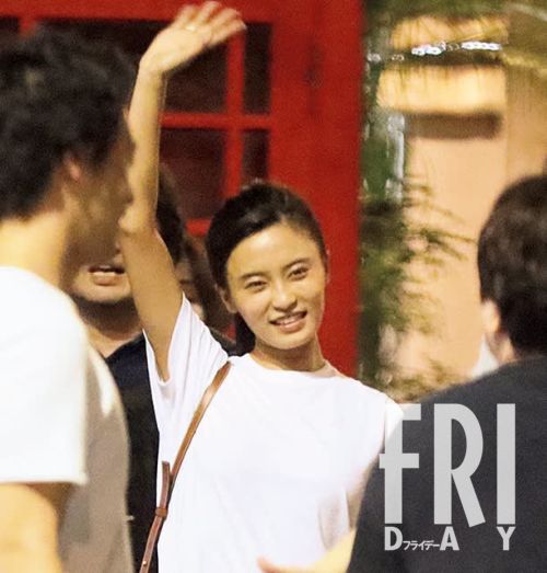 今はレギュラー3本でも…吹っ切れ小島瑠璃子の逆襲が始まる日(FRIDAY)