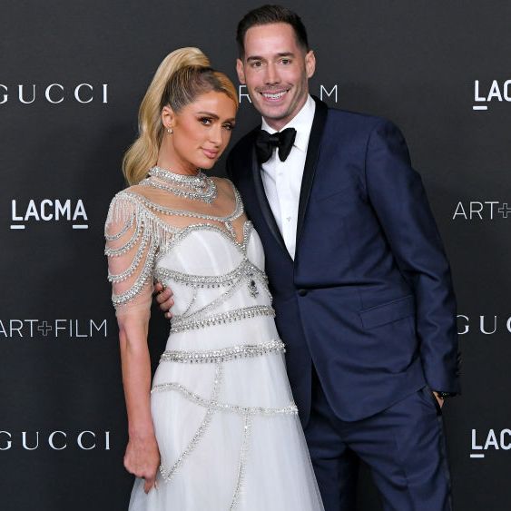 パリス・ヒルトン、実業家のカーター・リウムと結婚！(ELLE DIGITAL)