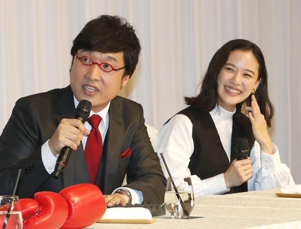 山里亮太は蒼井優との“結婚バブル”崩壊寸前 レギュラーの降板危機みるみる増えて…(日刊ゲンダイDIGITAL)