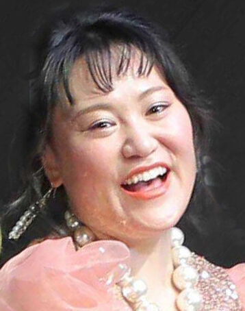 バービー、年下夫と夫婦ショット公開「旦那様の坂口健太郎さん感」「幸せそうでホッコリ」(スポーツ報知)