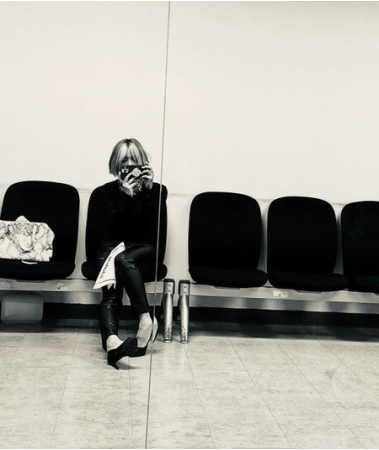 歌手パダ、白黒のカリスマ…クール＆シックの美しさ(WoW!Korea)