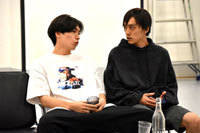 松下優也と平間壮一がストレートプレイで魅せる！舞台『黒白珠』稽古場レポート（チケットぴあ）