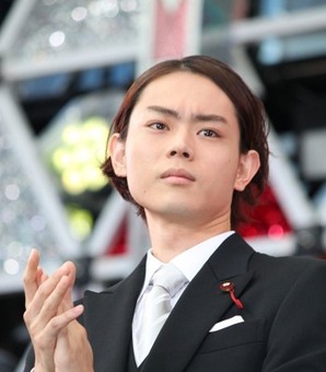 菅田将暉・小松菜奈、星野源・新垣結衣、林遣都・大島優子…いま、俳優同士の「共演婚」が増えているワケ(現代ビジネス)
