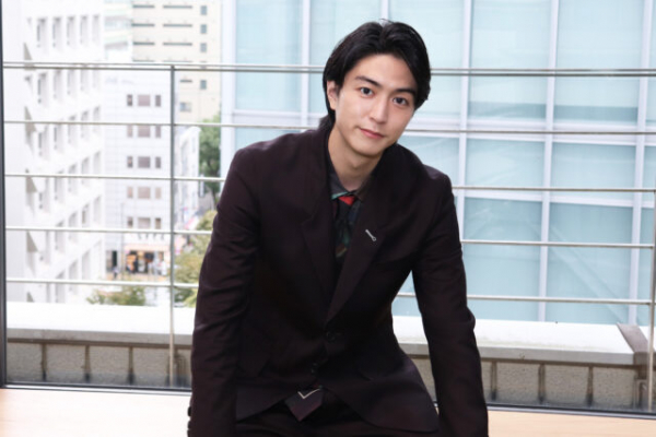 【インタビュー】映画『ずっと独身でいるつもり？』稲葉友　一見、いい男風な彼氏役に「どこかでうらやましいと思う気持ちもあります」(エンタメOVO)