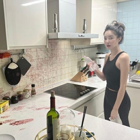 女優キム・ユンジ、散々な新居の台所…「旦那さん、ごめんね」(WoW!Korea)