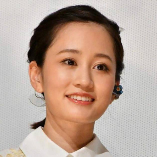 前田敦子、総選挙で選ばれる人生からの“卒業”と母親としての姿(E-TALENTBANK)