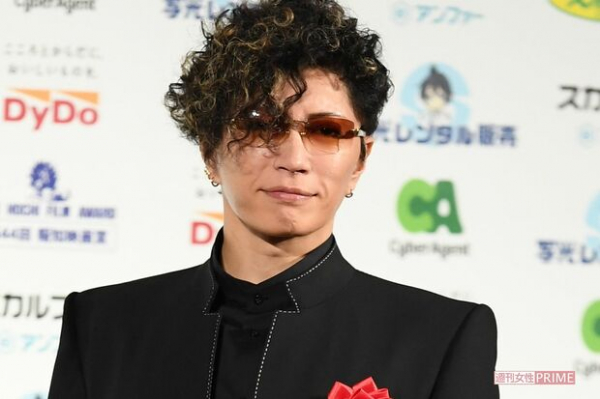 GACKTに不倫報道！体調不良で無期限活動休止、気になる『翔んで埼玉』続編の行方(週刊女性PRIME)