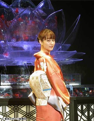 山本美月　同じ中学出身の蒼井優を祝福「幸せな家庭築いて」（東スポWeb）
