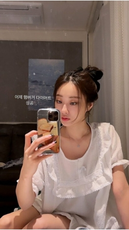 キョンリ（元NINE MUSES）、ハンバーガーを食べてダイエット成功？近況を公開(WoW!Korea)