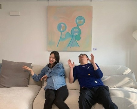 タレントのイ・ジヘ、妊娠9か月のDライン…「写真のほうが幸せそう」(WoW!Korea)