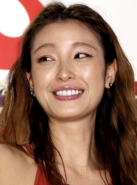 木下優樹菜はただの“おしゃべりタレント” 芸能界での「夢よ、もう一度」は通用しない(日刊ゲンダイDIGITAL)