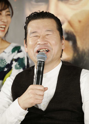佐藤二朗「そら驚くがな」山里結婚での絶叫を釈明（日刊スポーツ）