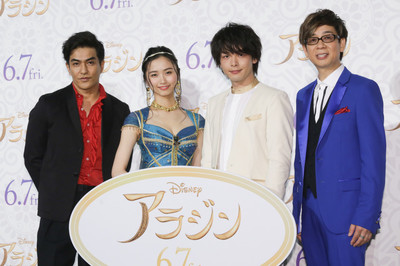 中村倫也が名曲を熱唱！山寺宏一は“山ちゃん”違いで場内盛り上げる（映画.com）