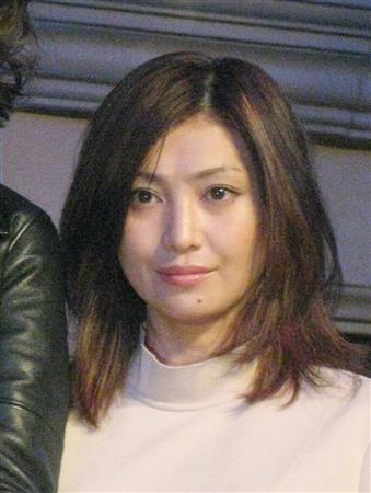 “お騒がせ人生”鬼束ちひろ、逮捕 救急車に蹴り入れヘコます 「通行人に嫌み言われ、パニックに」(夕刊フジ)