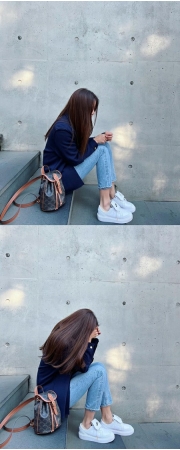 女優イ・シヨン、シンプルなファッションでも足元はヒップに…G-DRAGON（BIGBANG）が作った限定スニーカー(WoW!Korea)