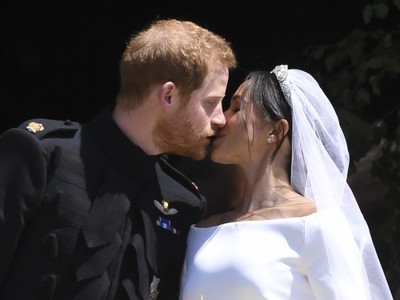 メーガン妃、新しい指輪はヘンリー王子からのアニバーサリー・ギフト（クランクイン！）