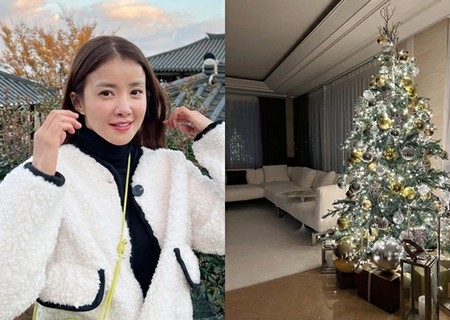 女優イ・シヨン、自宅の豪華なクリスマスツリーを公開…「我が家にもクリスマスが来た」(WoW!Korea)