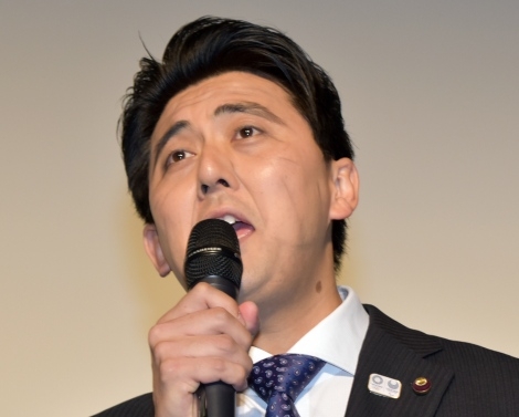 ビスケッティ佐竹正史、第1子女児誕生 安倍元首相のものまねで「みずから少子化対策を行う、と」(オリコン)